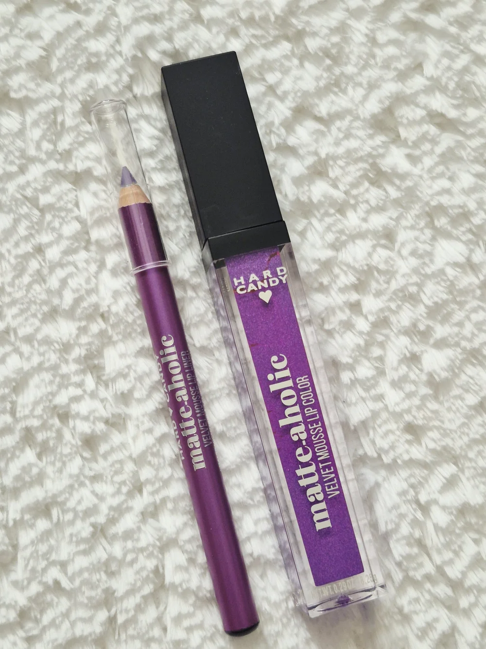 Hard Candy Matte-a-holic Velvet Mousse Lip Color & Liner — Purple